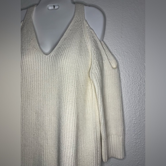 Boston Proper Cold Shoulder Sweater Dress ๐ค | Size XS - Picture 4 of 7